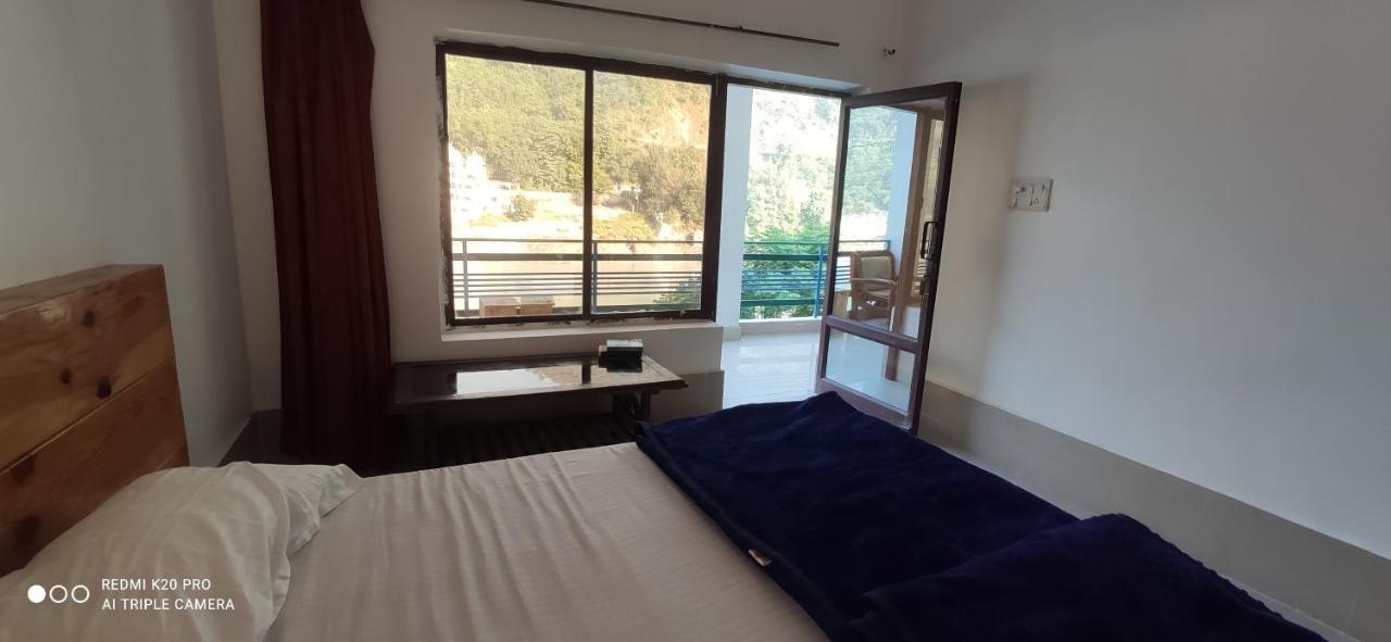 H7 Stay On The Ganges, Yoga & Spa Resort, Rishikesh Ngoại thất bức ảnh